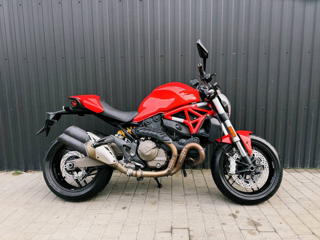 Ducati Monster 821