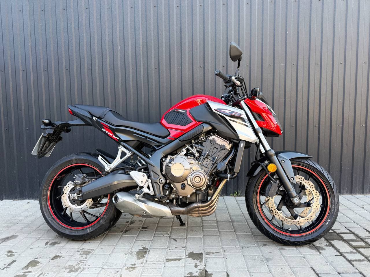 Honda CB650F